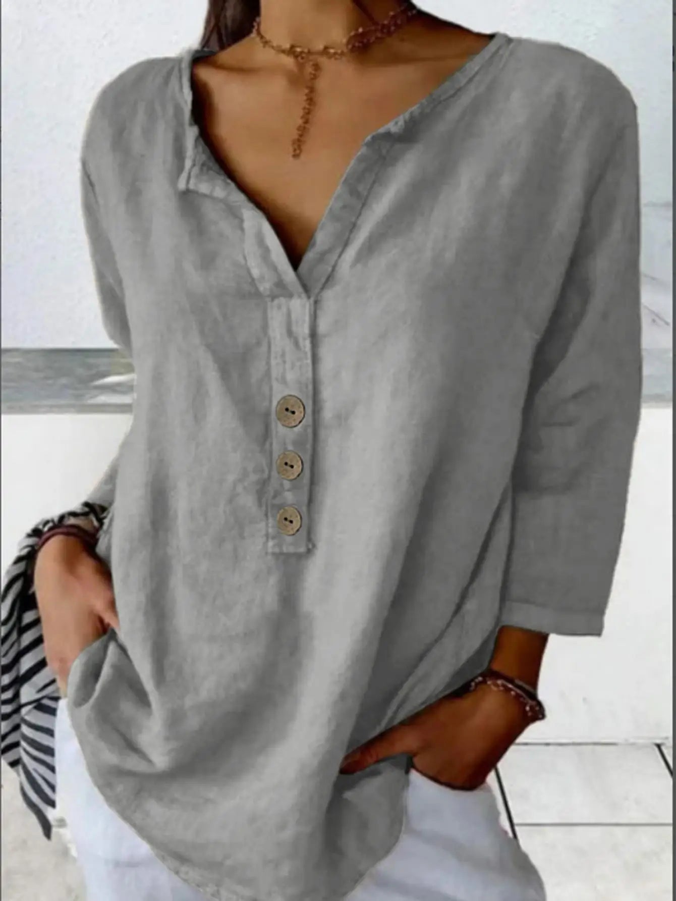 Women's Three Quarter Sleeve T-Shirt V Neck Button Up Basic Solid Color Pullover Shirt Loose