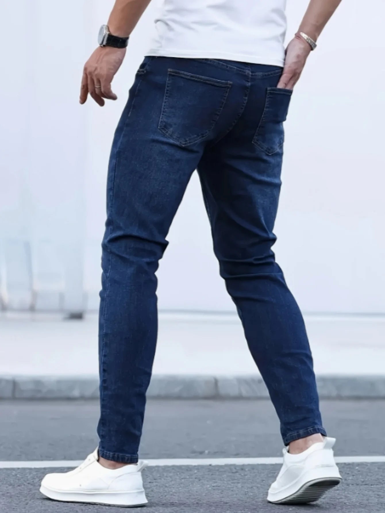 Men’s Slim-Fit Stretch Jeans, Minimalist Structured Stretch, Golf Course To Quarterly Reviews, Suitable For All Seasons