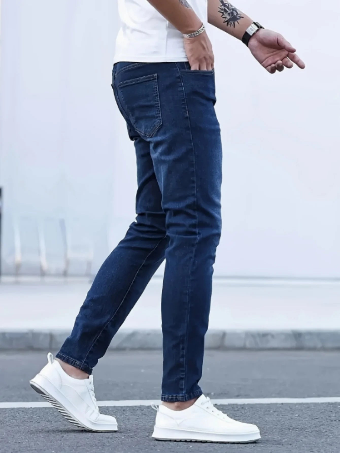 Men’s Slim-Fit Stretch Jeans, Minimalist Structured Stretch, Golf Course To Quarterly Reviews, Suitable For All Seasons