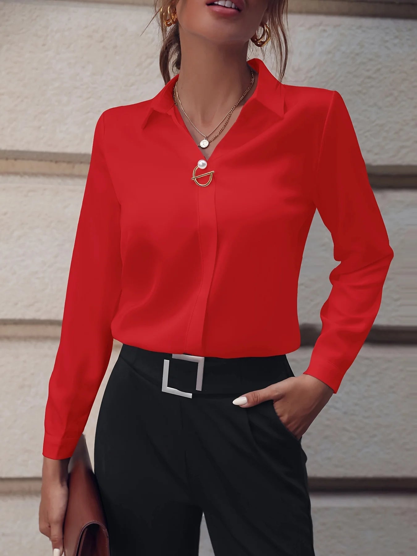 Women's Faux Pearls & Metal Decor Long Sleeve Blouse, Casual Solid Collar Top for Daily Wear, Ladies Clothes for All Seasons